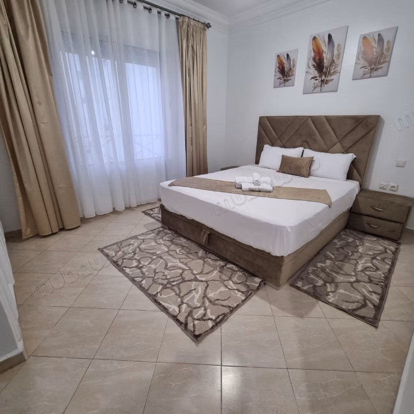À louer maintenant : appartements à Du Golf. Superficie totale 70 m². Meublé