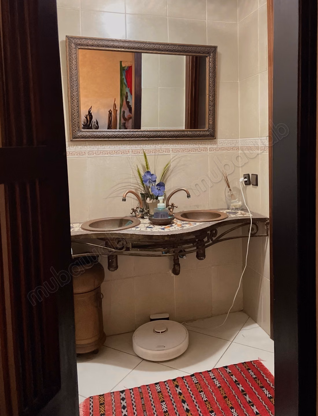 Appartement en vente à Roches Noires. 
4 pièces. 
Avec ascenseur