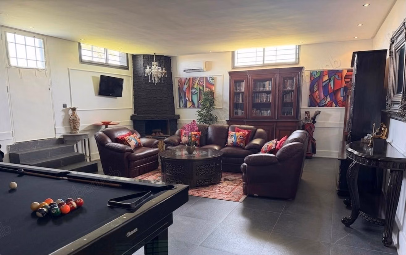 Villa di alto standing in affitto nel Quartiere delle Ambasciate. Superficie totale 1000 m². Arredata