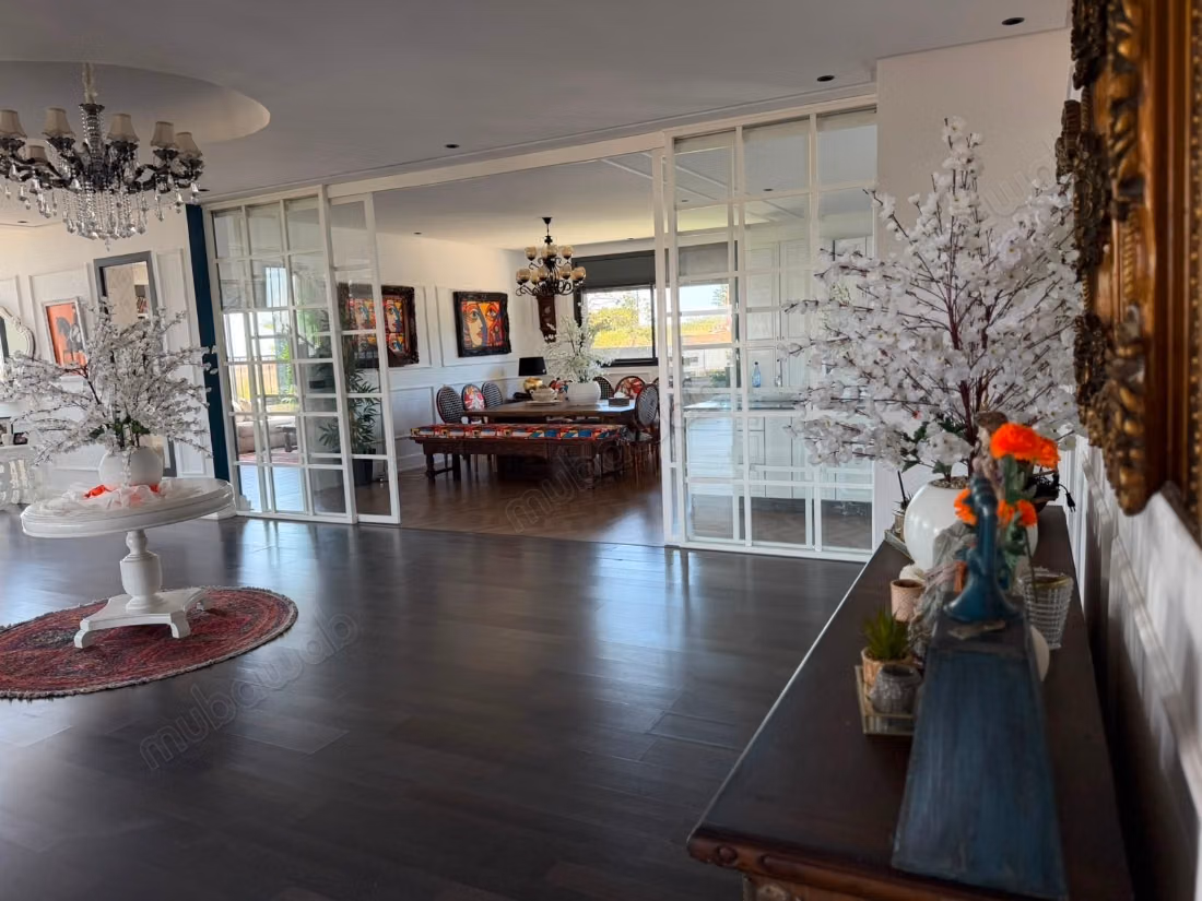 Villa di alto standing in affitto nel Quartiere delle Ambasciate. Superficie totale 1000 m². Arredata
