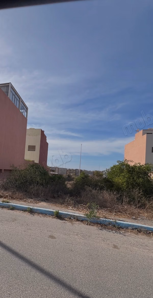 Terrain à la vente à Argana.
Surface totale 201 m²