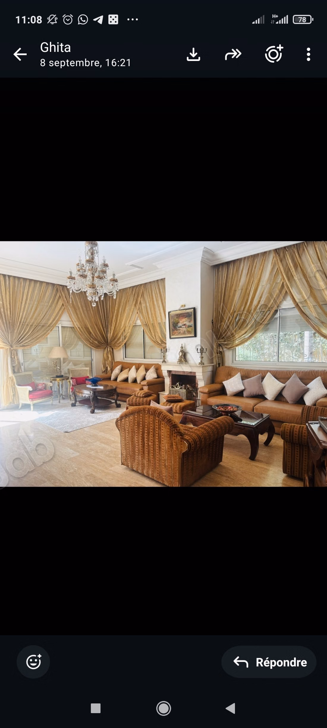 Magnifique villa à vendre à Californie.
Surface de 400 m².
Meublé