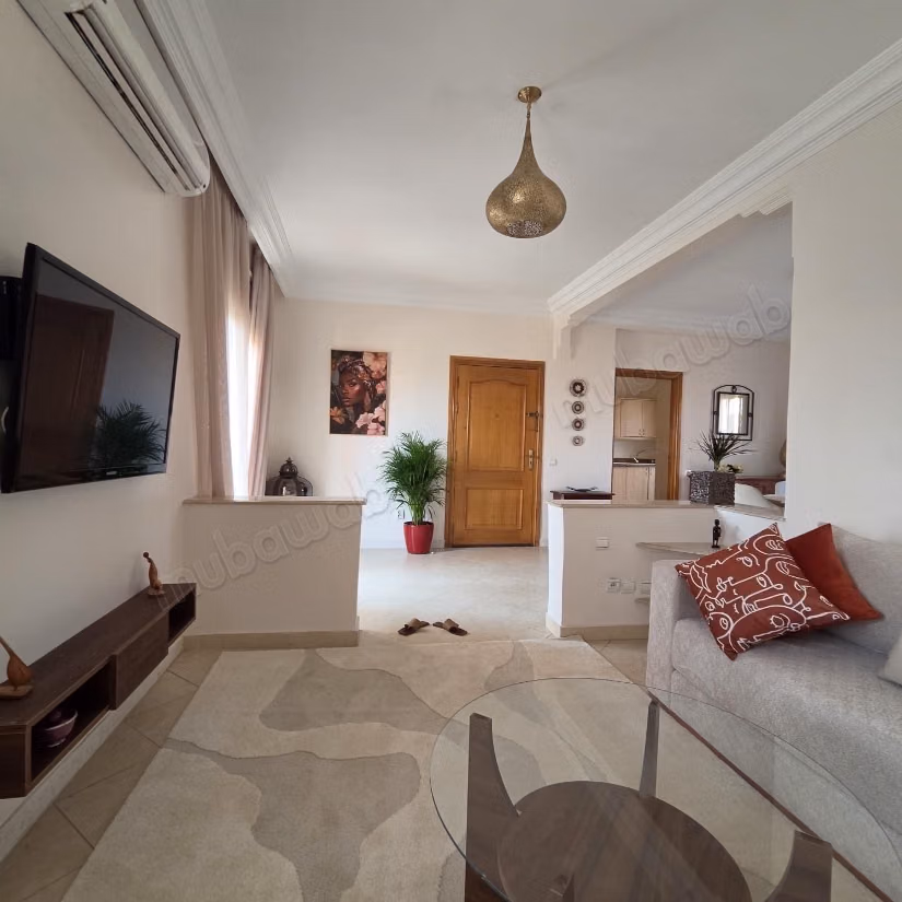 Oportunidad de adquirir un acogedor apartamento T4 amueblado con doble terraza y aparcamiento