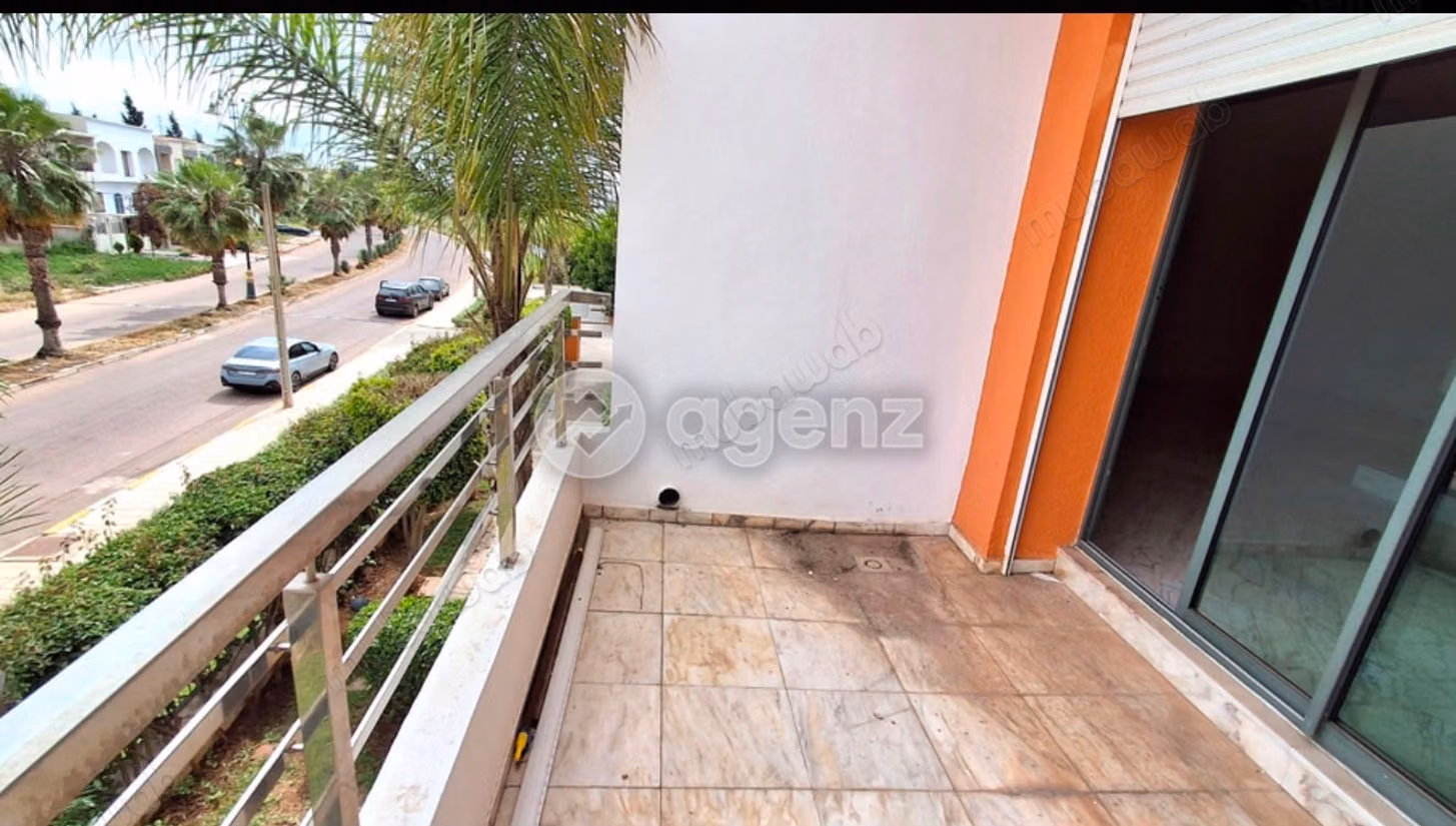 Prestigieux Triplex avec Piscine Nouaceur 
À vendre