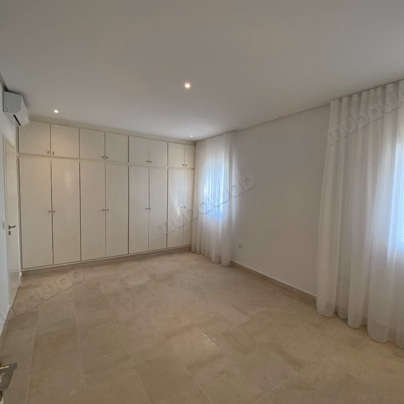 A louer un Appartement s2 golf gammarth