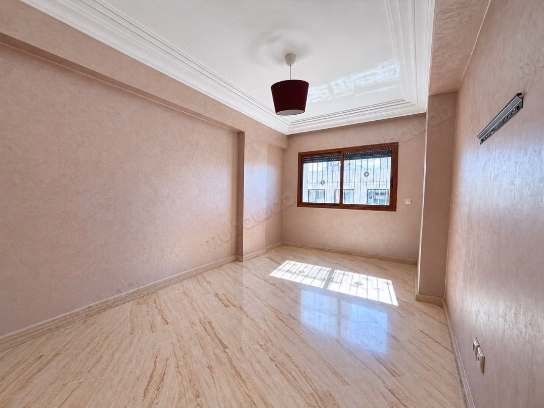 Vendre, spacieux appartement – quartier palmier, casablanca