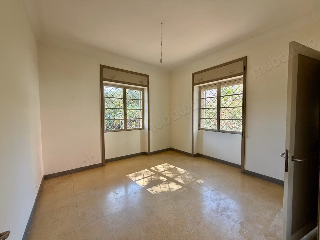 Spacieux appartement à louer à long terme