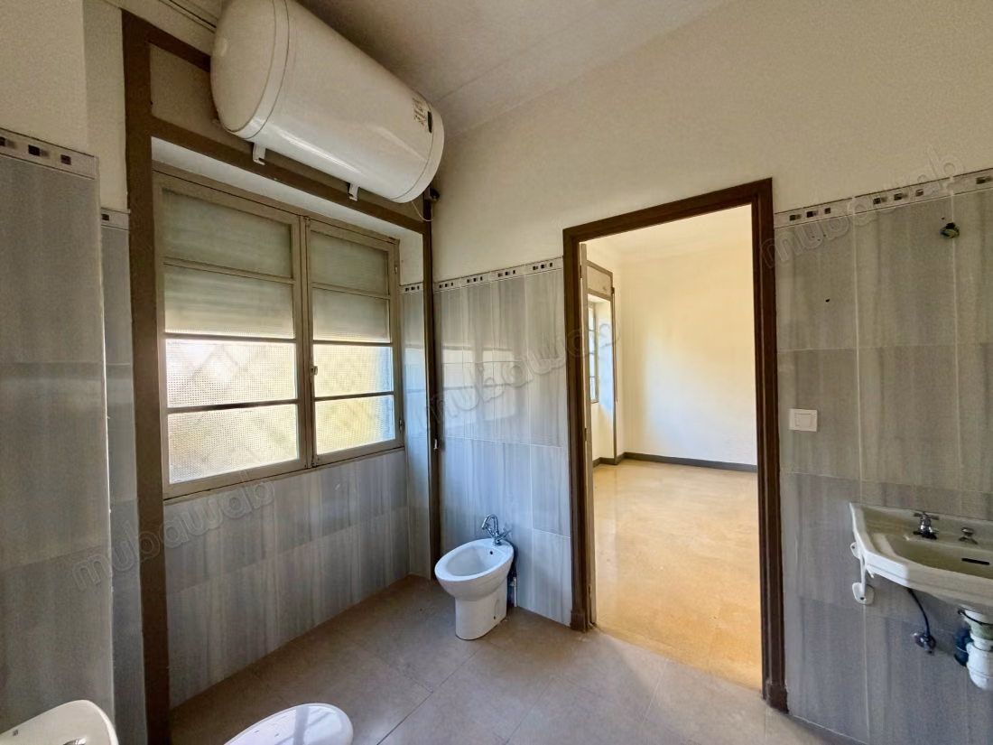 Spacieux appartement à louer à long terme