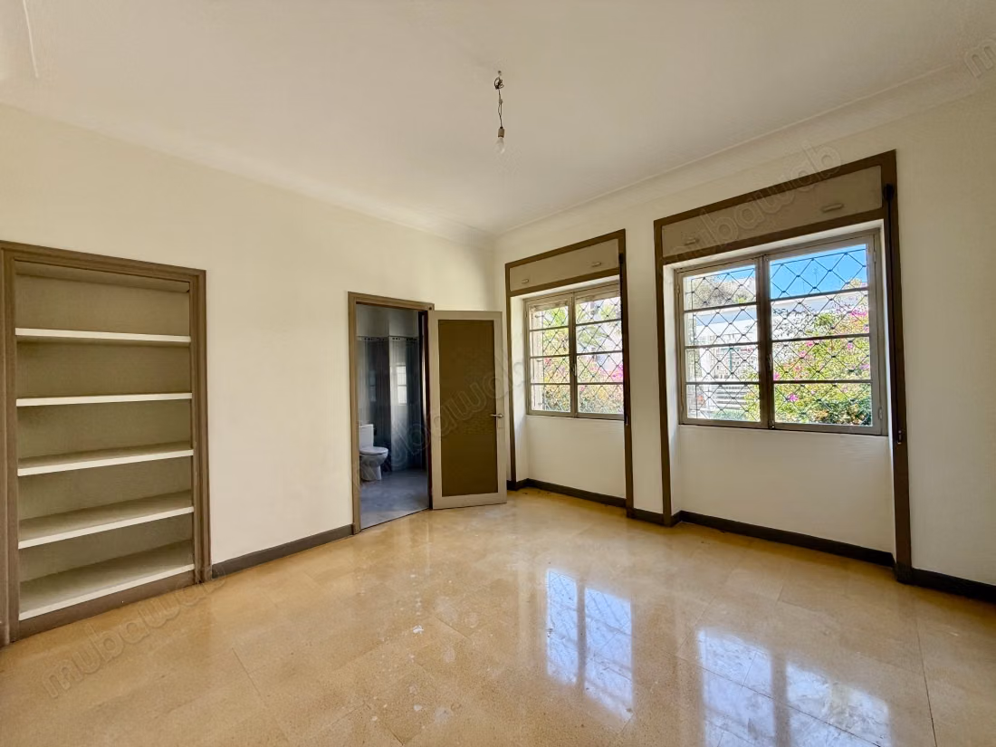 Spacieux appartement à louer à long terme