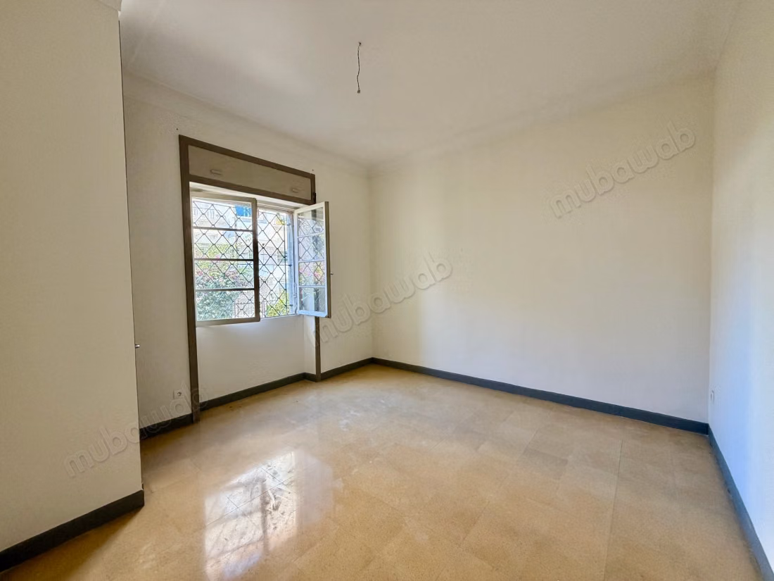 Spacieux appartement à louer à long terme