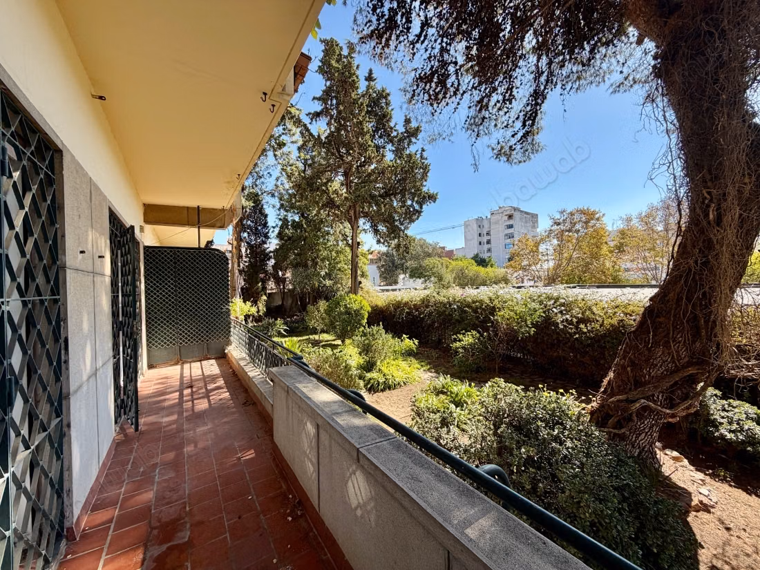 Spacieux appartement à louer à long terme