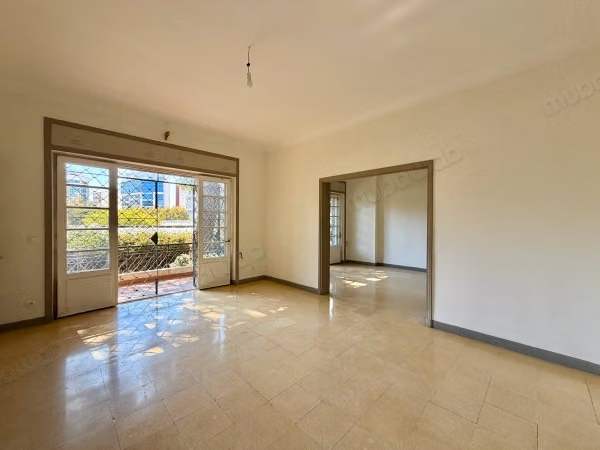 Spacieux appartement à louer à long terme