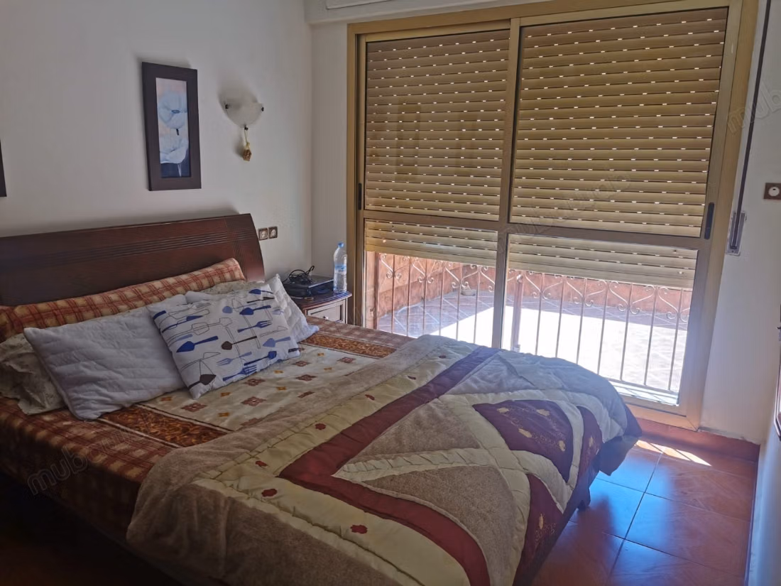 Location d'un appartement à Marjane. 
1 belle chambre. 
Bien meublé