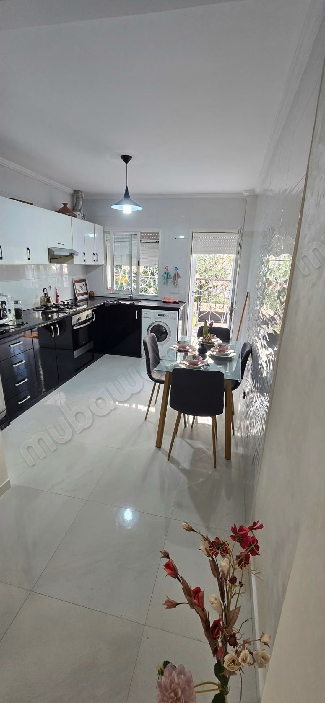 Apartment for rent in Harhoura. 3 large rooms. Superb sea view