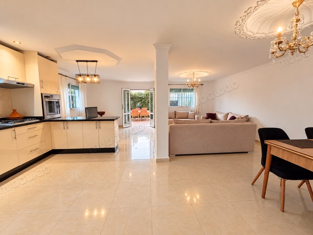 Appartamento incantevole con grande terrazza a Charaf