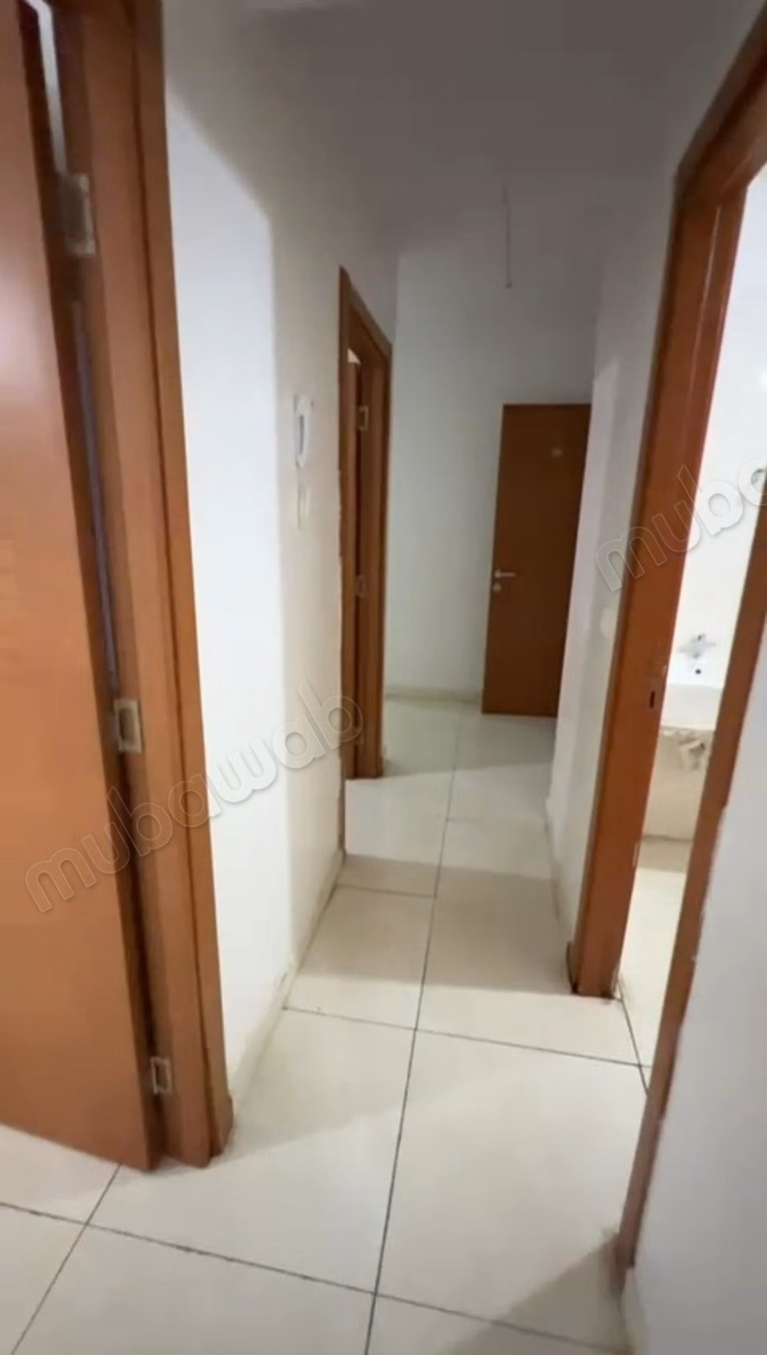 Appartement te huur in Branes 1. 2 mooie slaapkamers. Met lift en groene ruimte