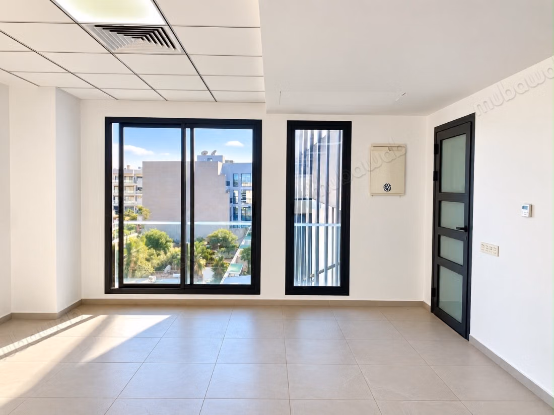 Plateau de bureau 101m 
bd omar al khiam 
anfa park