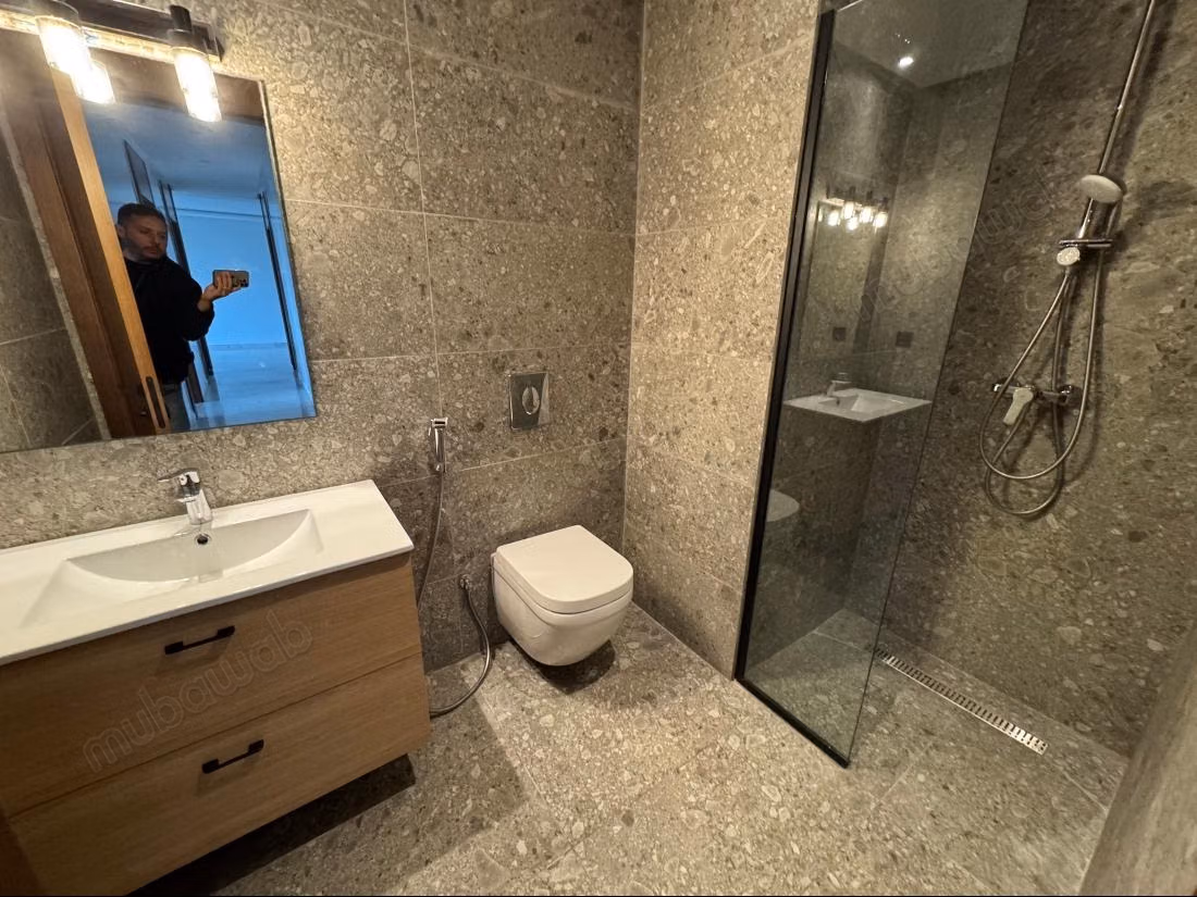 Casa Finance City 2 slaapkamers luxe gemeubileerd