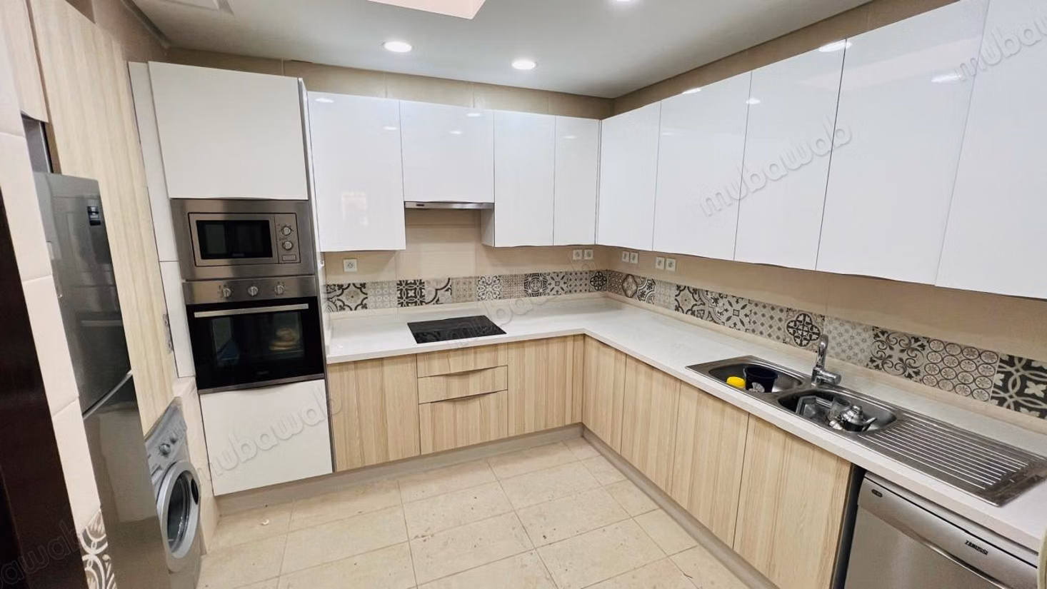 Hermoso apartamento en alquiler en Haut Agdal. 3 habitaciones grandes. Vista excepcional al mar, calefacción central