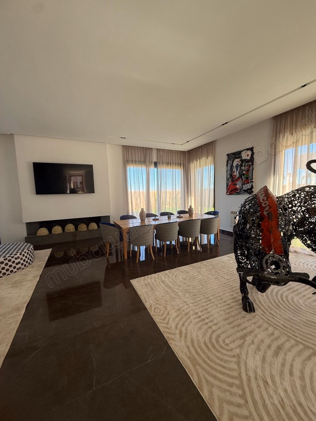 Villa meublée avec piscine – 500 m² de terrain, 250 m² habitables, 2 suites  
2 chambres – Route de l'Ourika km 10