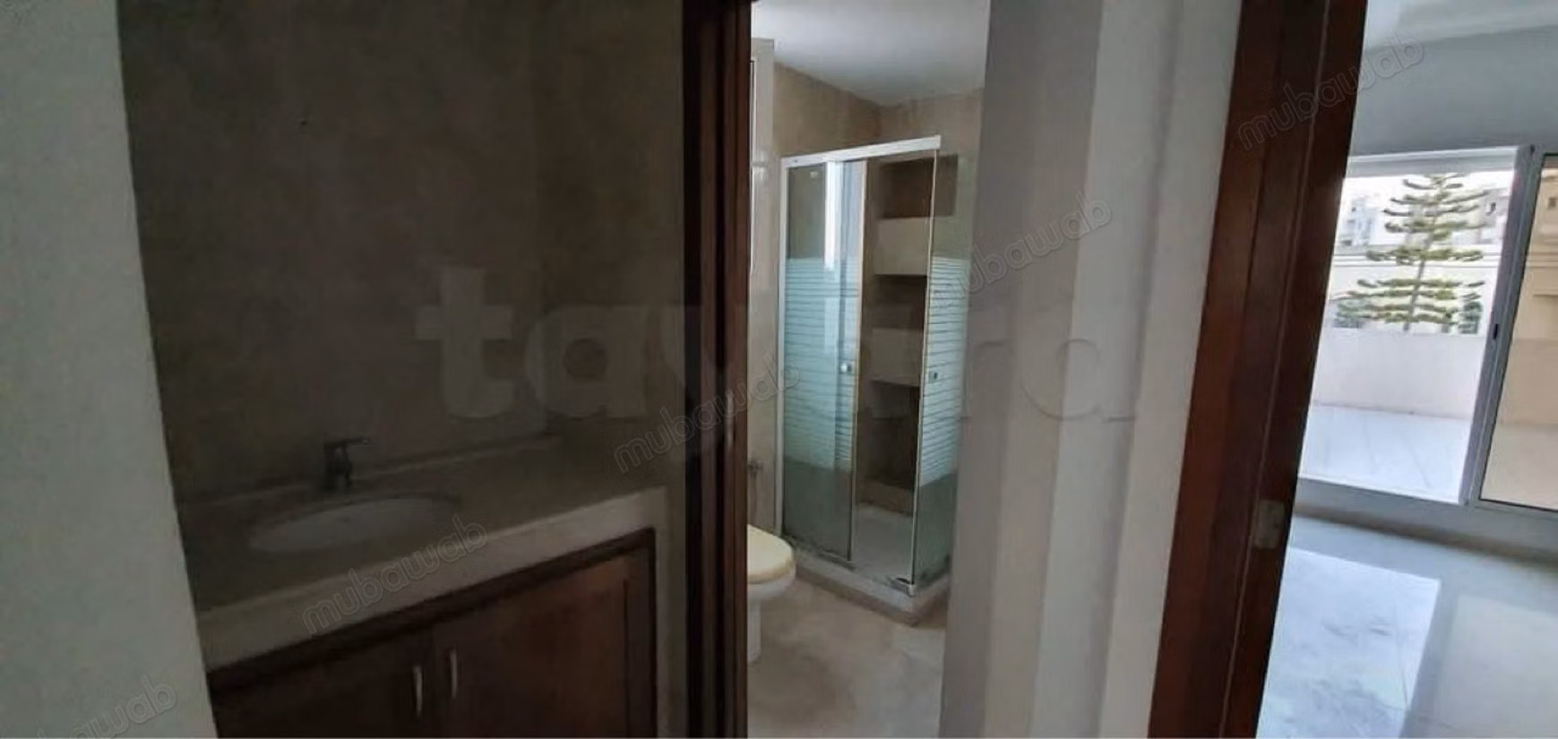 Riadh el andalous – spacieux étage de villa s1 avec grande terrasse