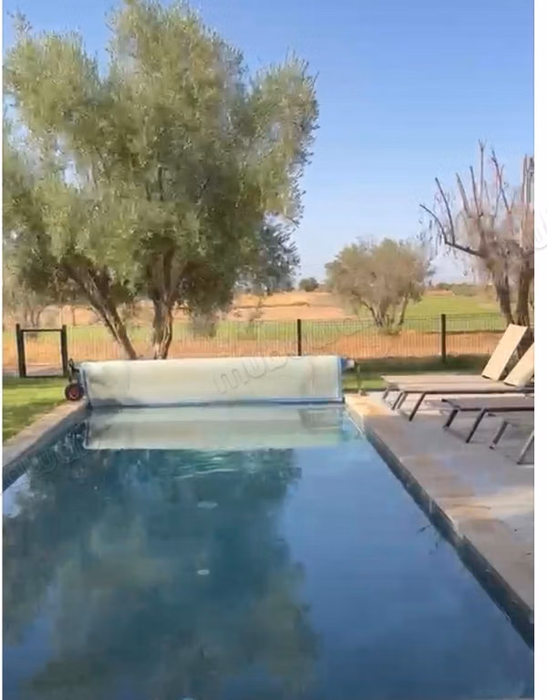 Villa meublée avec piscine – 400 m² de terrain, 236 m² habitables, 4 chambres – Route de l'Ourika km 10