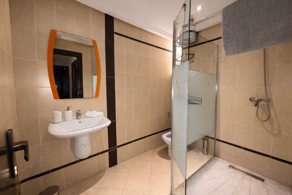 Superbe appartement à louer en Centre. 
Surface totale 130 m². 
Meublé