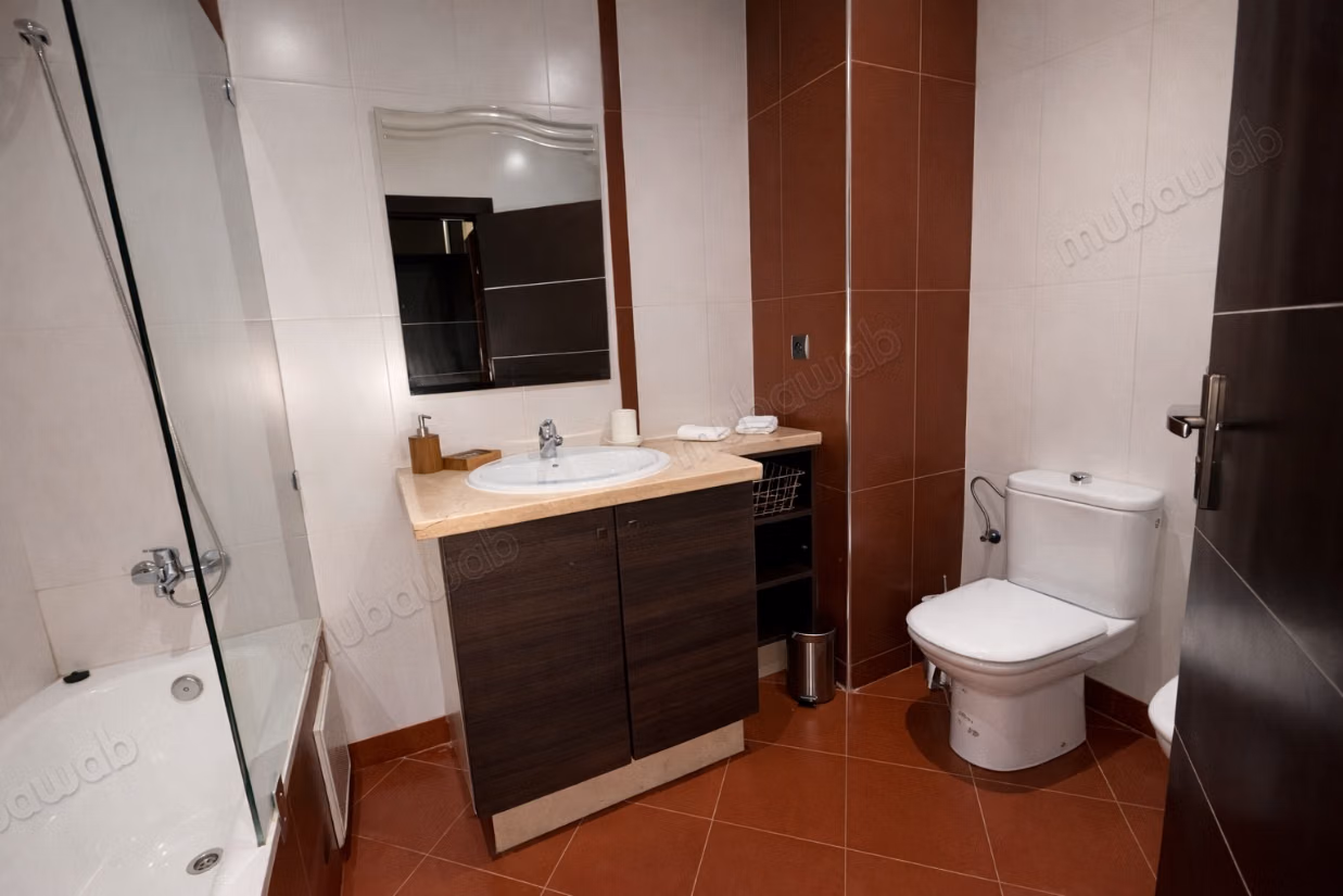 Superbe appartement à louer en Centre. 
Surface totale 130 m². 
Meublé