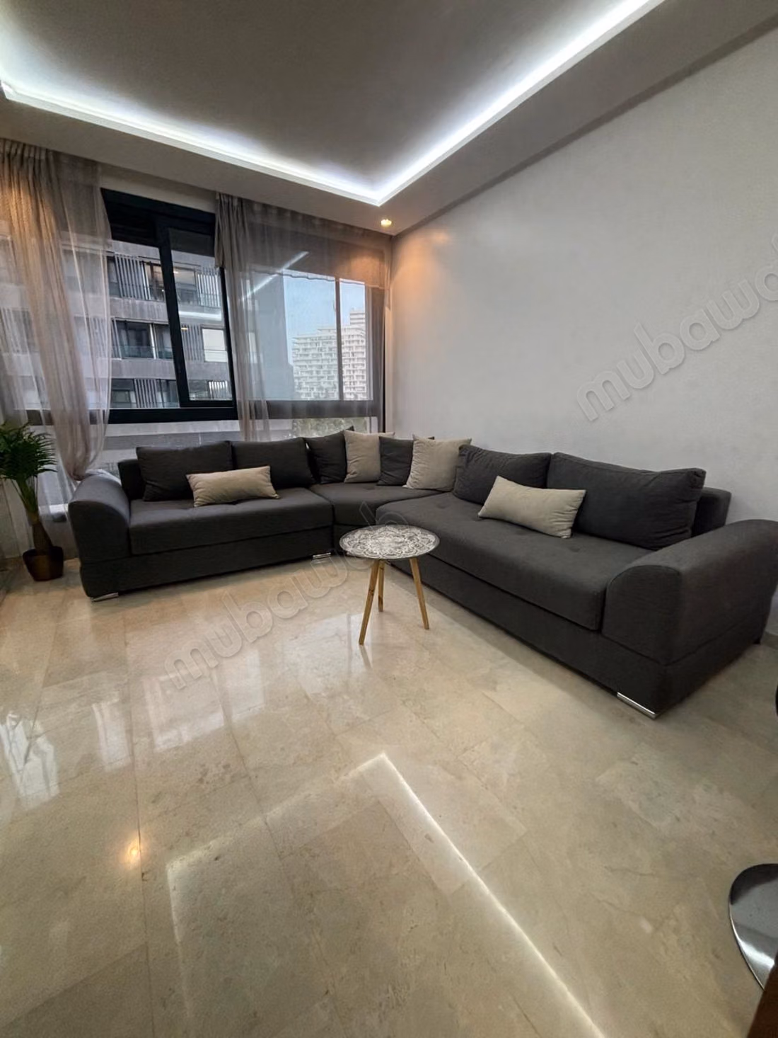 Stunning apartment for rent in Casablanca Finance City. 1 Room. Elevator and garage