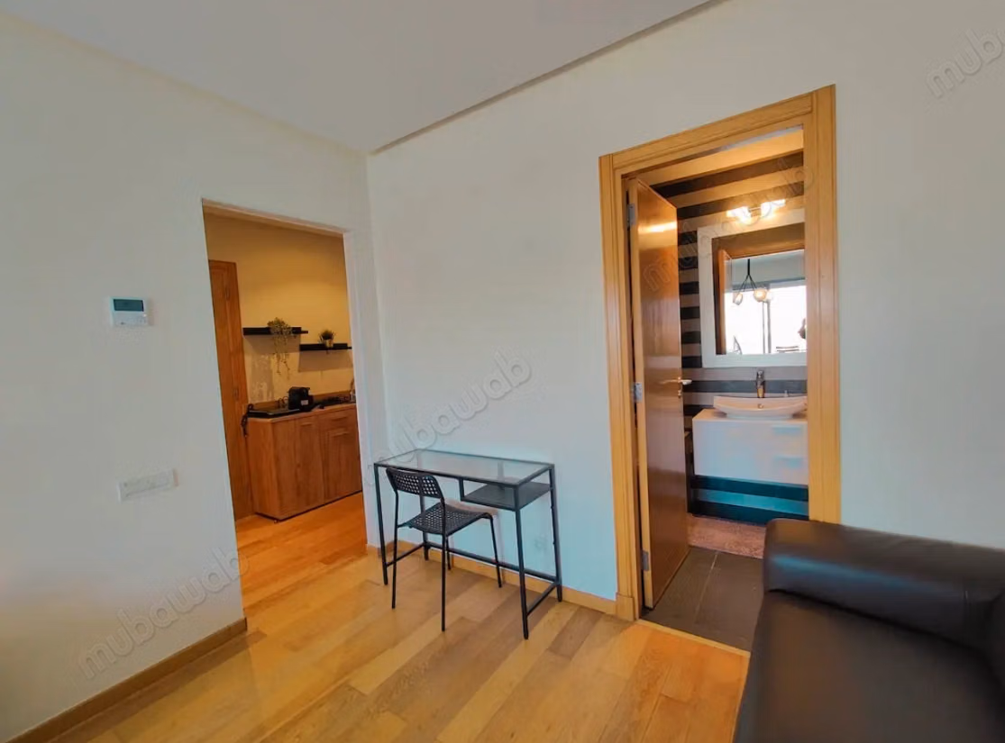 Appartement à l'achat à Casablanca Marina.
Superficie 170 m².
Meublé