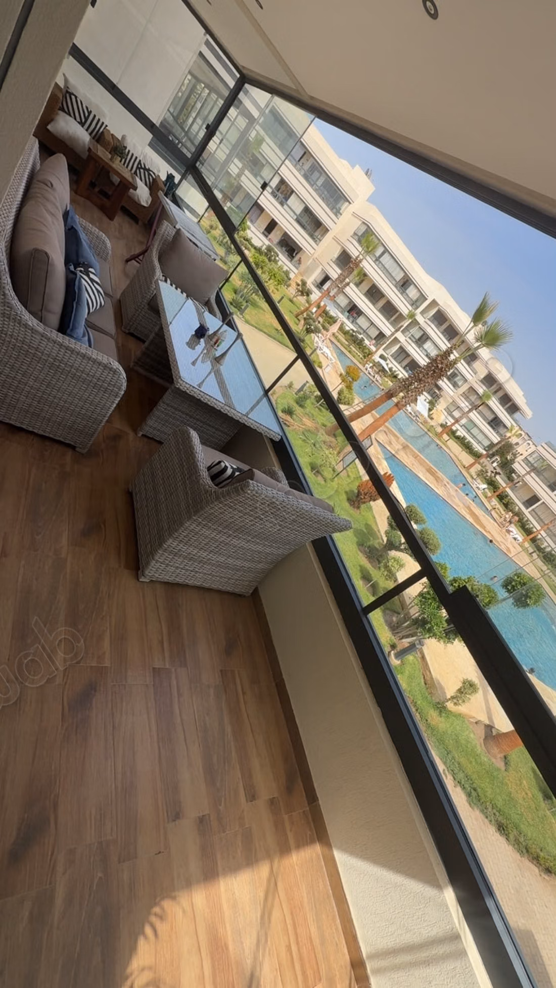 For rent - 104 m² apartment in Eden Mansouria