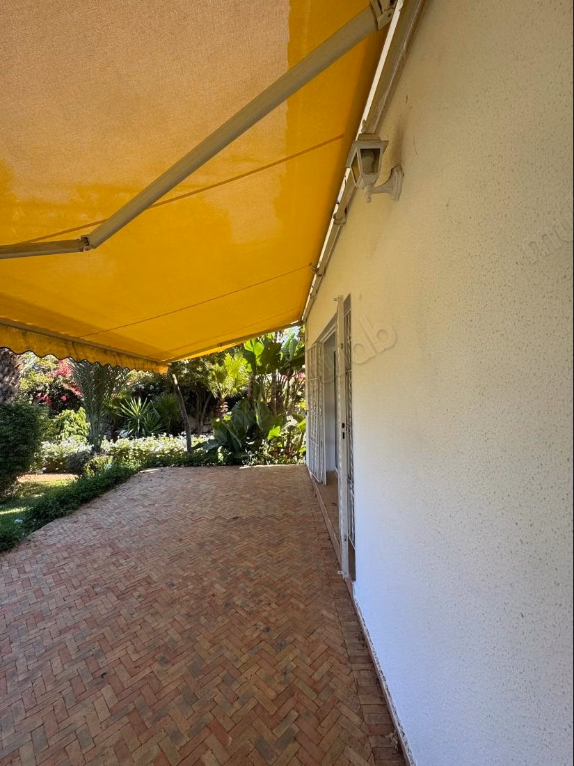 Stupenda villa in affitto a Souissi. 7 camere confortevoli. Terrazza e giardino