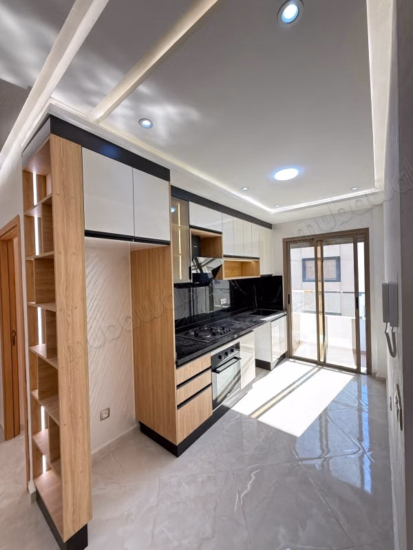 Apartamento en venta en Assanaouber. 3 habitaciones cómodas. Vista al mar y puerta blindada
