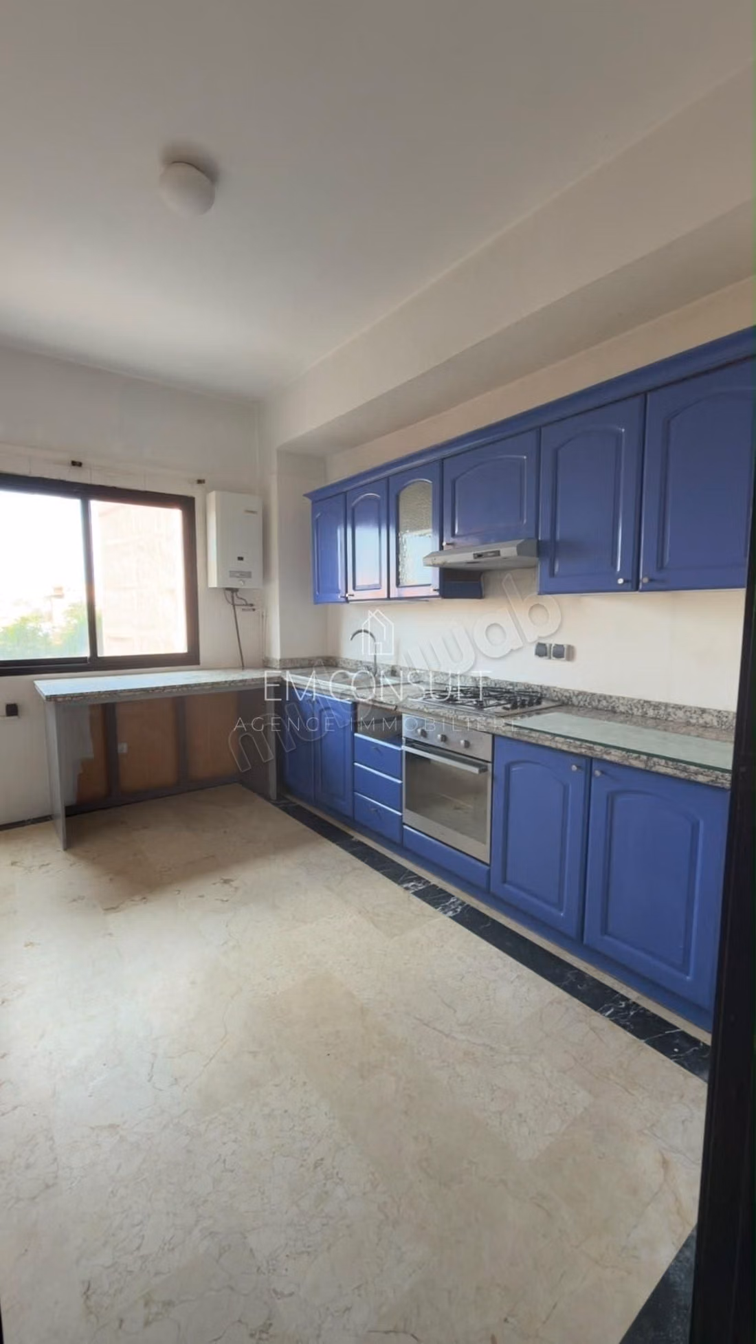 LOCATION Appartement 3 chambres 136 m² Hivernage
