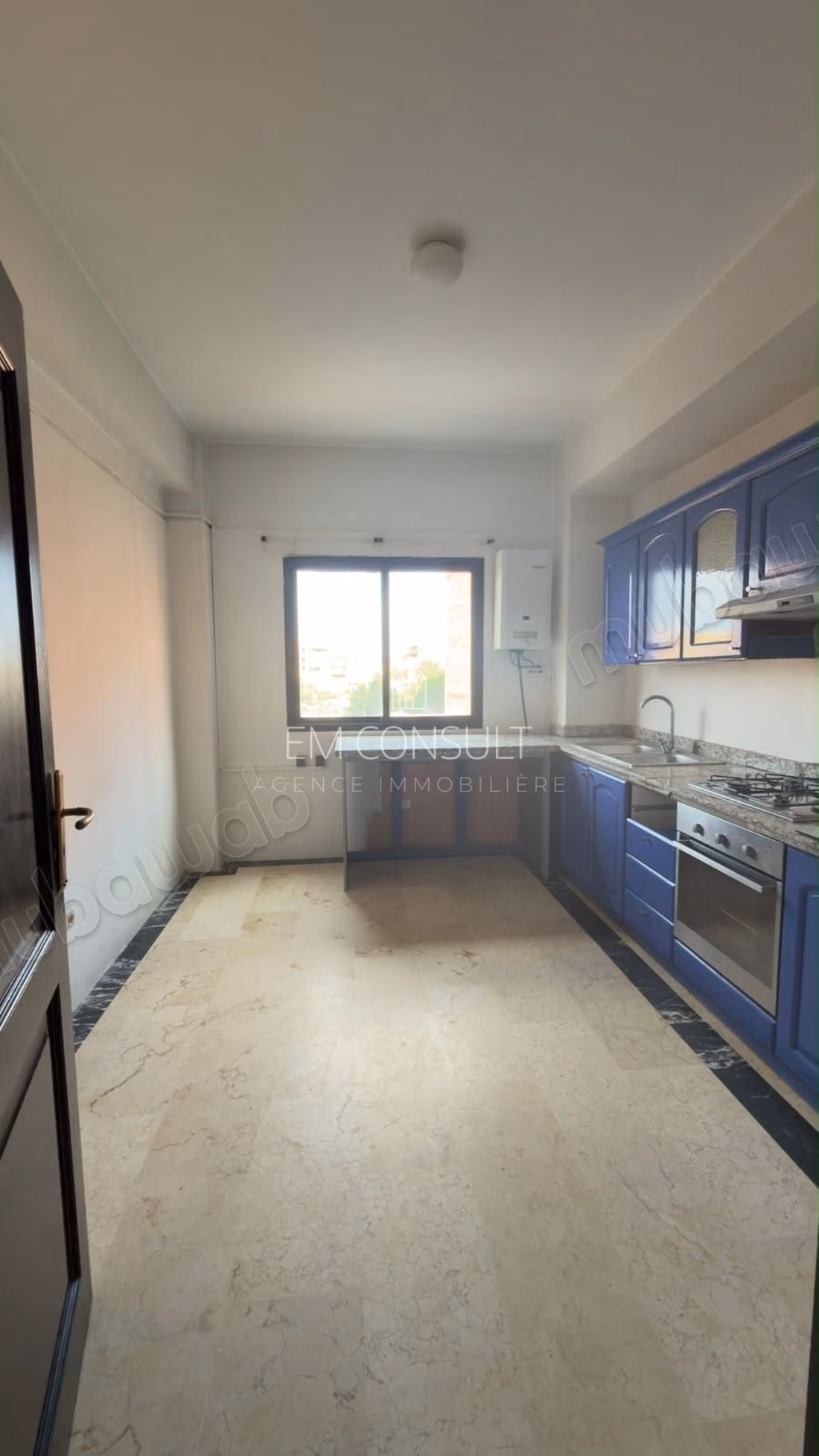 LOCATION Appartement 3 chambres 136 m² Hivernage