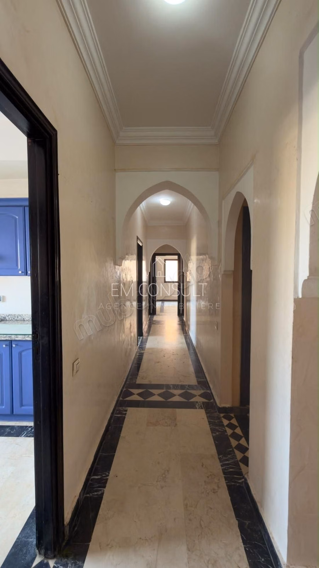 LOCATION Appartement 3 chambres 136 m² Hivernage