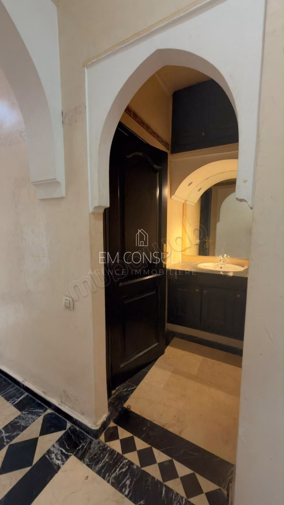LOCATION Appartement 3 chambres 136 m² Hivernage