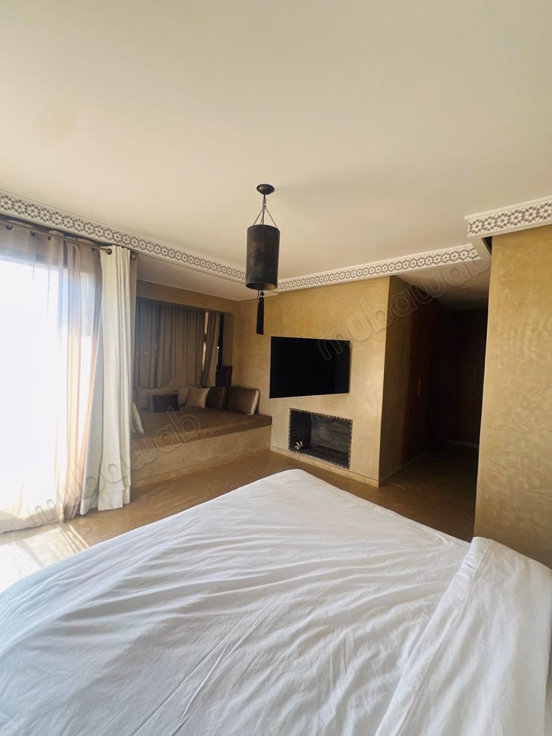 Sell apartment on Route de Tahanaout. 4 beautiful bedrooms. Furnished
