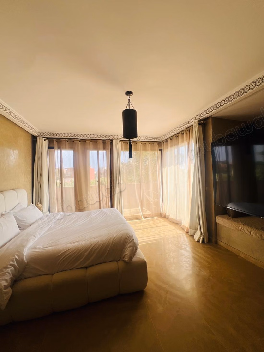Sell apartment on Route de Tahanaout. 4 beautiful bedrooms. Furnished