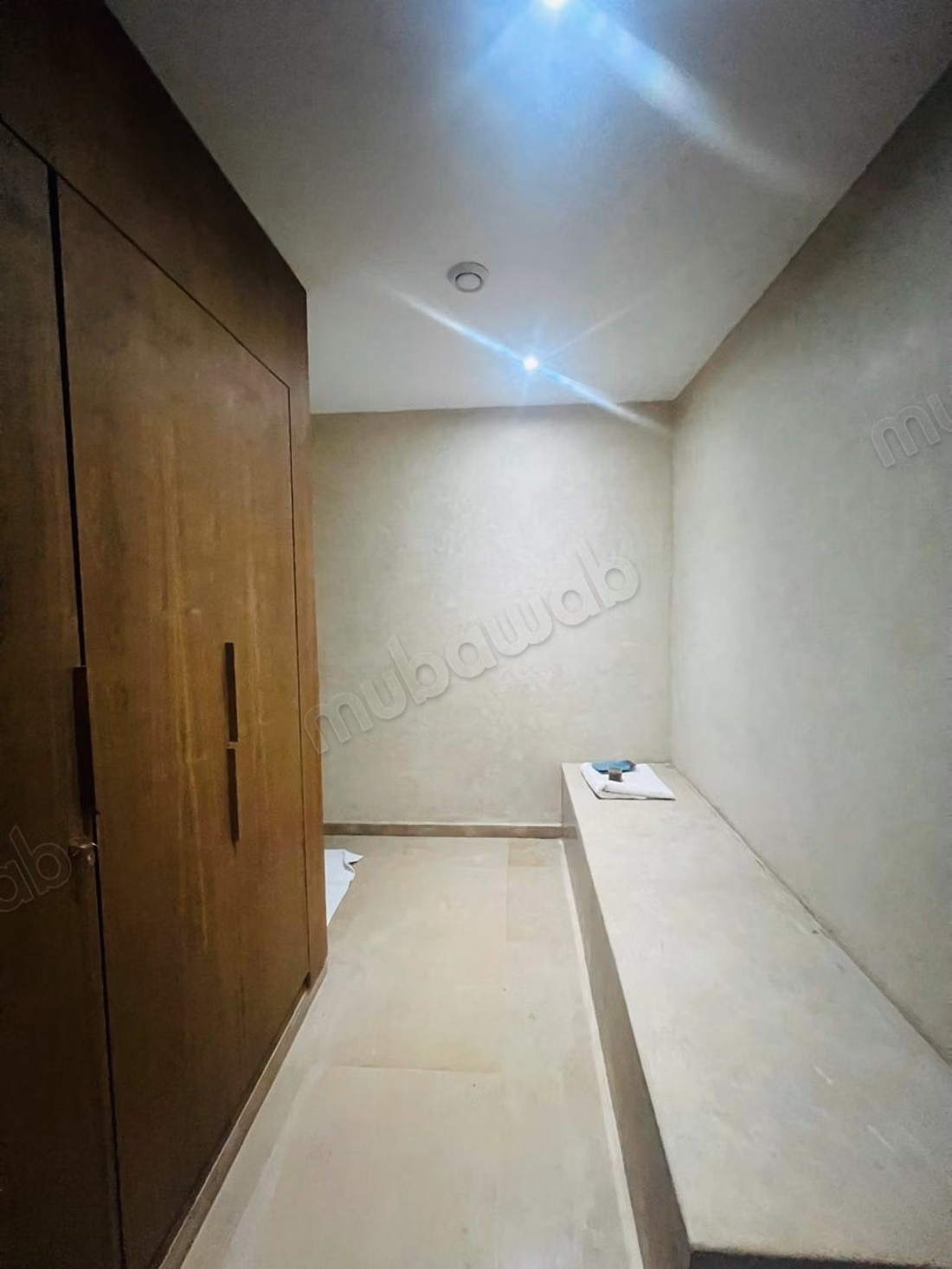 Sell apartment on Route de Tahanaout. 4 beautiful bedrooms. Furnished