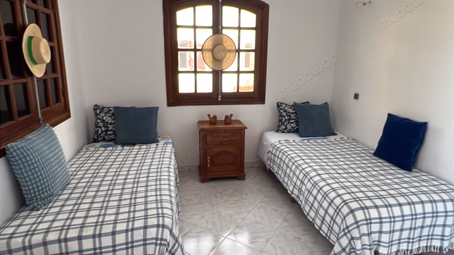 Splendida villa in vendita a Monica. Superficie totale 500 m². Porta blindata, sicurezza