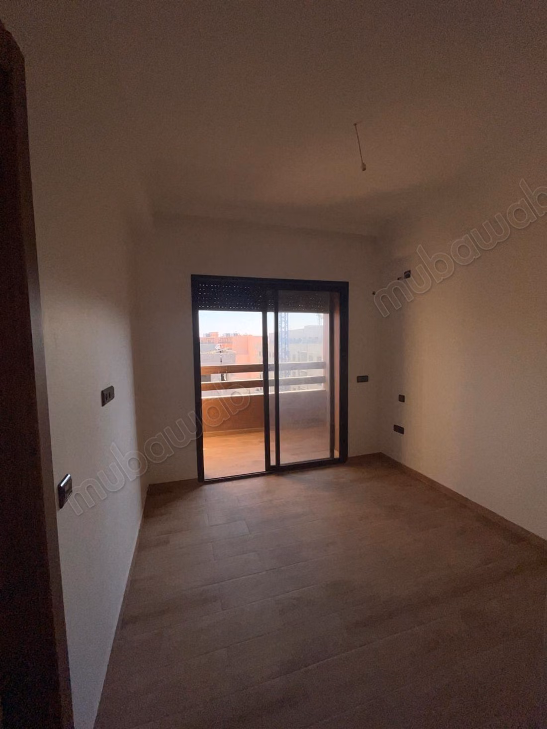 Appartements, louer médecins. 
Dentiste. 
Notaire avocats