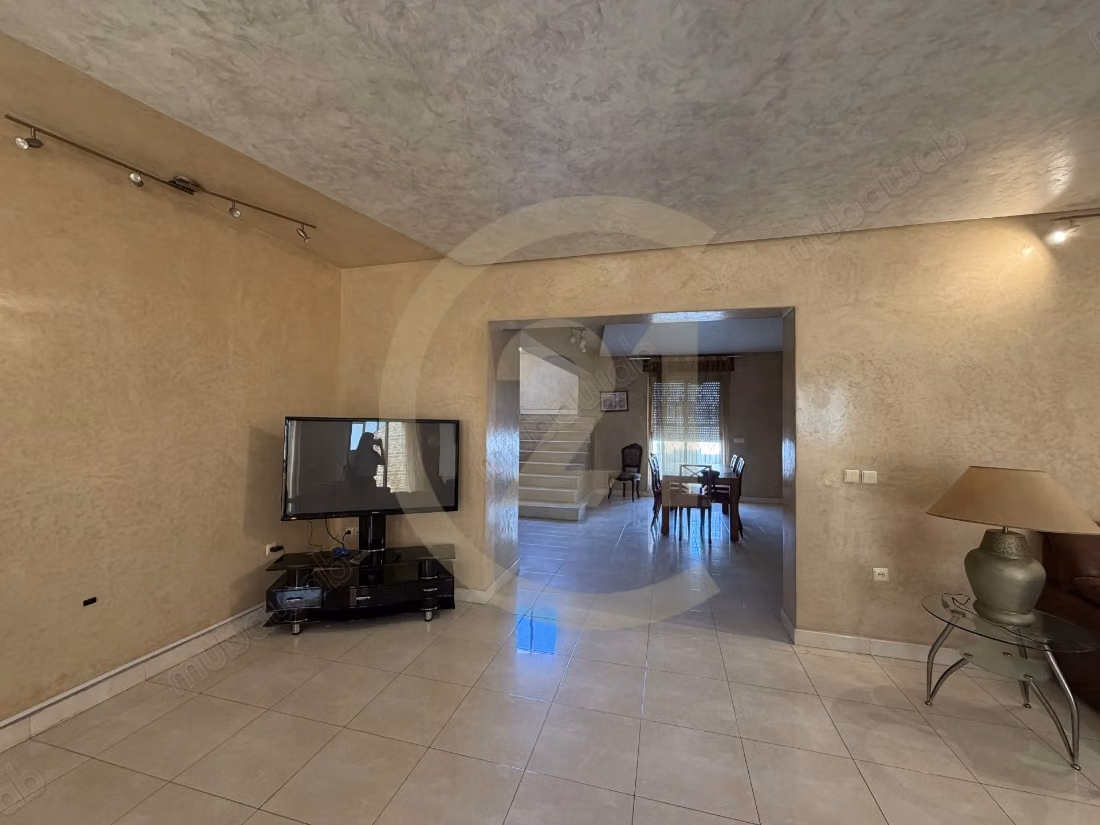 Duplex à louer quartier administratif