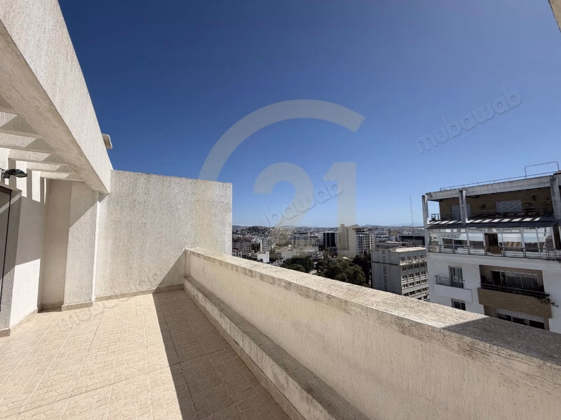 Duplex à louer quartier administratif