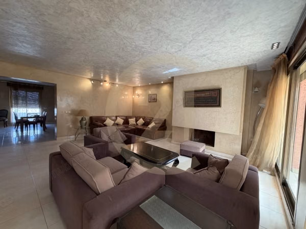 Duplex à louer quartier administratif