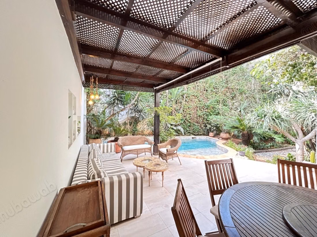 Sublime villa 4 ch à louer 
Ain Diab 
Casablanca