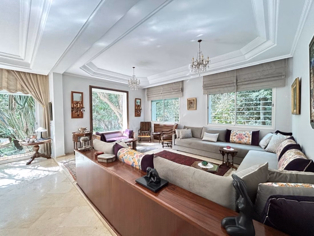 Sublime villa 4 ch à louer 
Ain Diab 
Casablanca