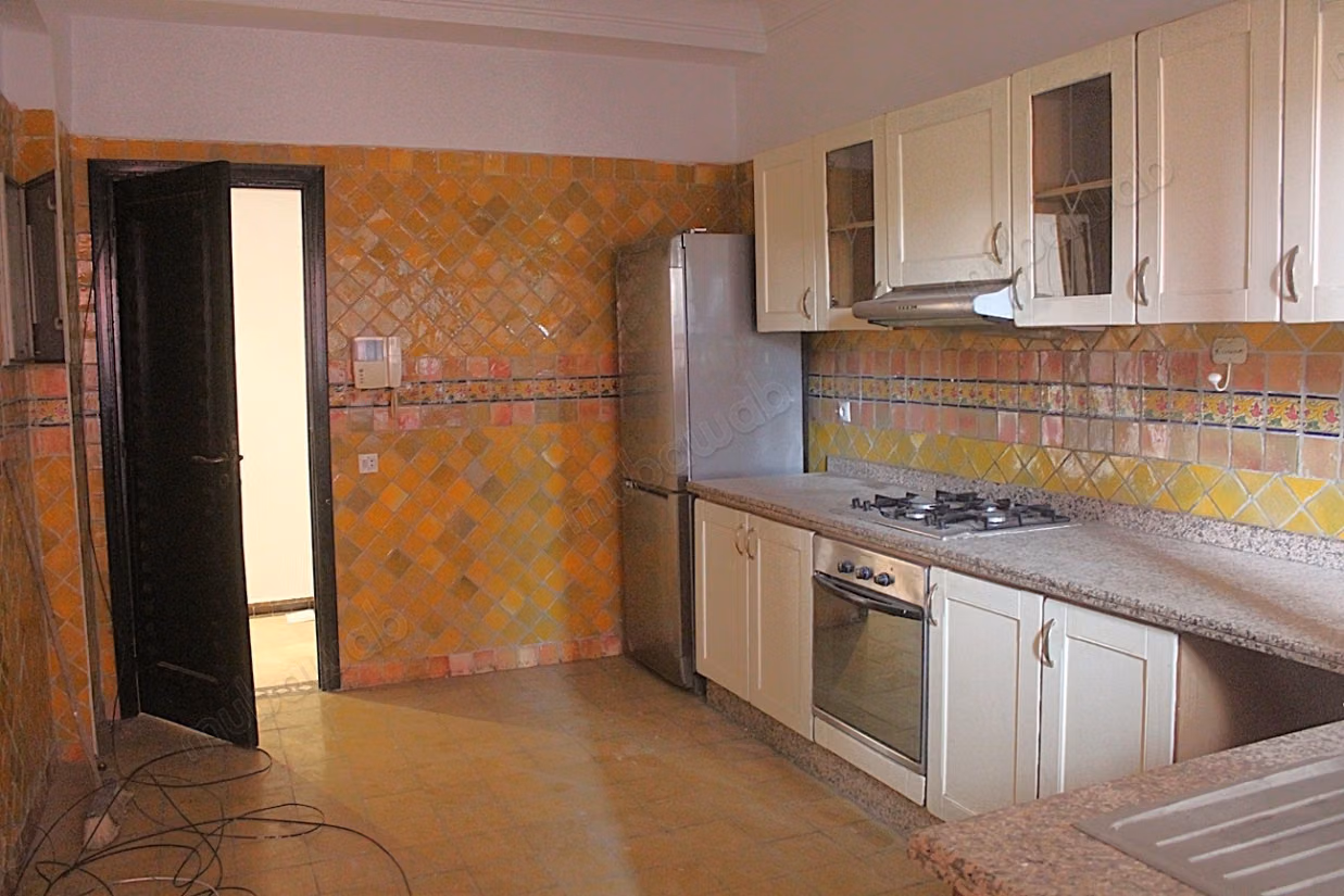 Grand appartement de 3 chambres a l'Hivernage