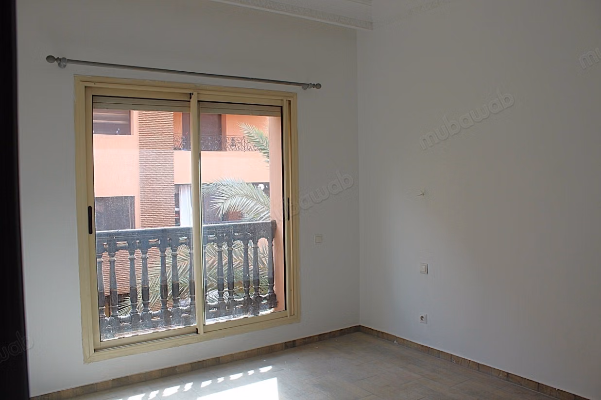 Grand appartement de 3 chambres a l'Hivernage
