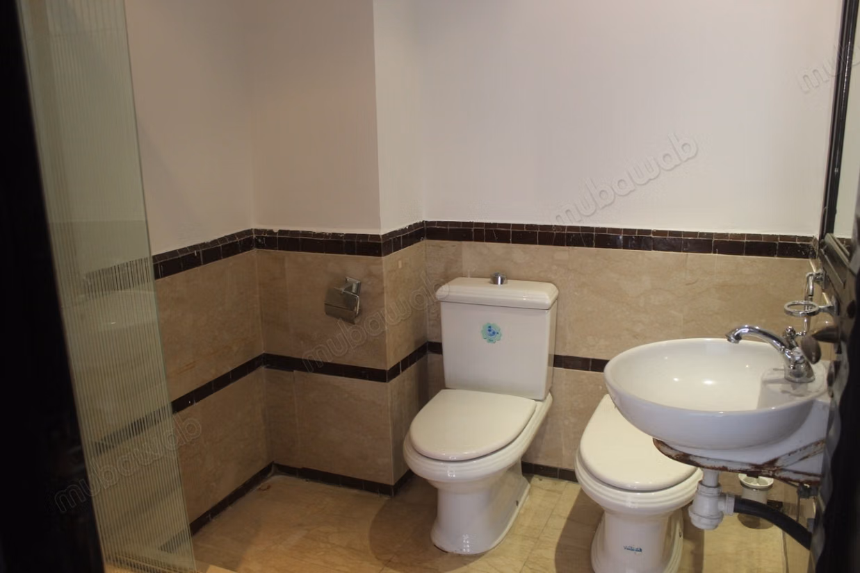 Grand appartement de 3 chambres a l'Hivernage